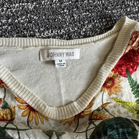 Johnny Was Cream Cashmere & Silk Crew Neck Sweater - Picture 3 of 4